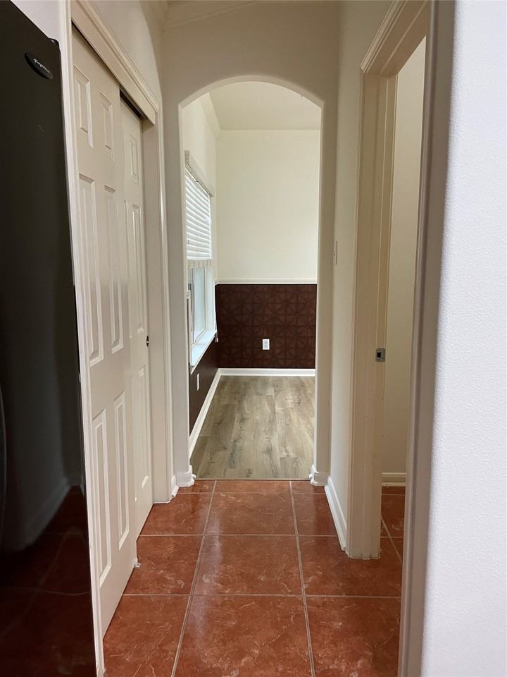 718 Hazy Stone Ct #718 - Photo 4 of 11