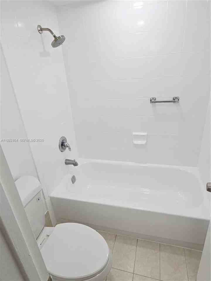 8821 W Flagler St #8821-313 - Photo 6 of 15