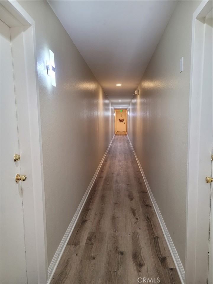 11041 La Maida St #11041-8 - Photo 7 of 13