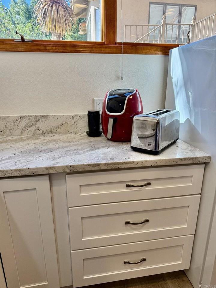 2538 1/2 Foothill Dr #2538B - Photo 2 of 16