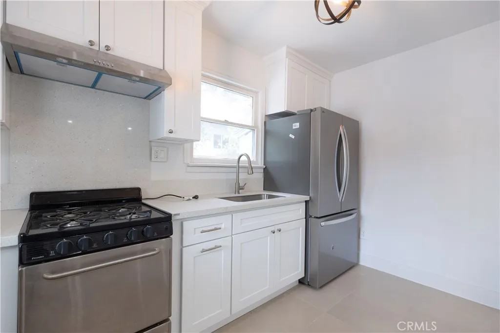 1611 S 4th Ave #1611 - Photo 3 of 18