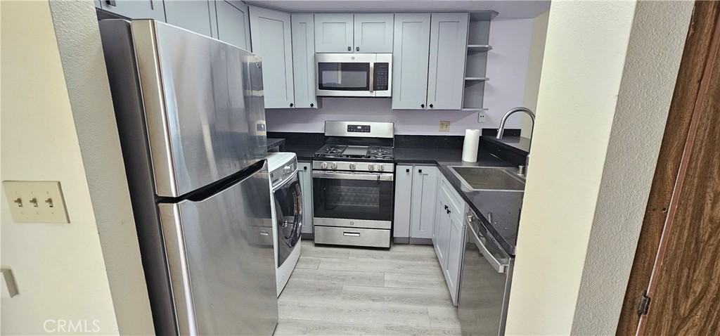 936 Fairway Dr #936-23 - Photo 2 of 14