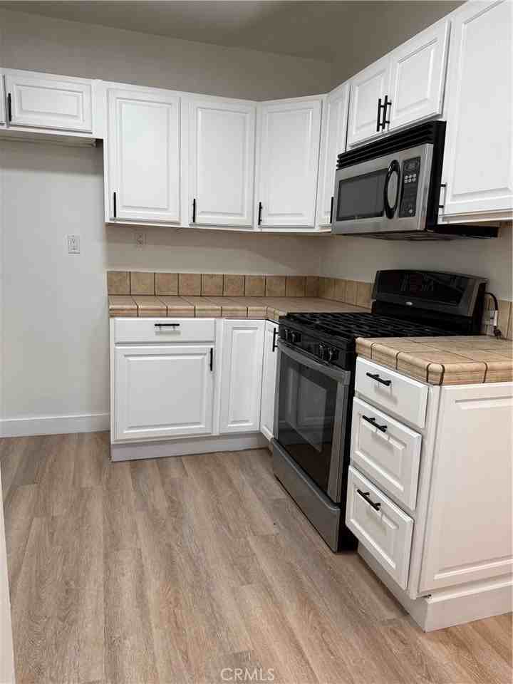 17724 Los Alimos St #17724 - Photo 3 of 9