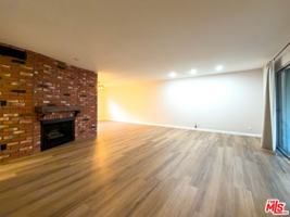 featured image of 9531 Vía Ricardo #9531