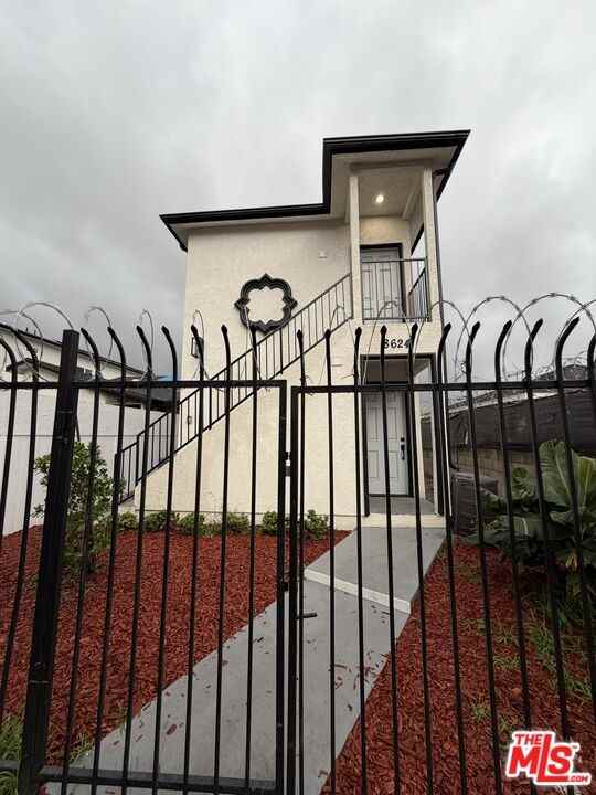 8624 Graham Ave #8624A - Photo 5 of 26