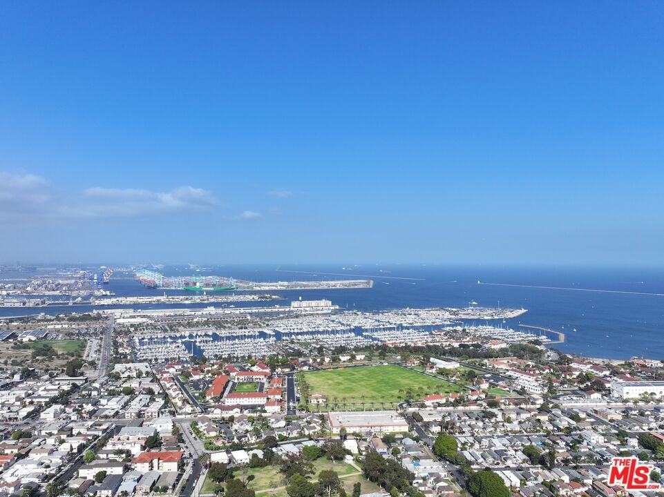 776 1/2 W 25th St #776 - Photo 6 of 13