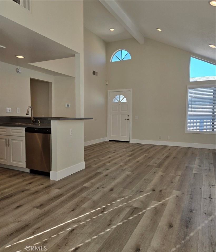 377 Huntington #377 - Photo 2 of 8