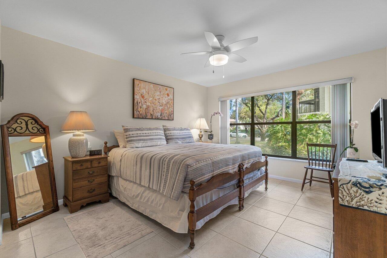 5188 Oak Hill Ln #5188-1111 - Photo 2 of 40