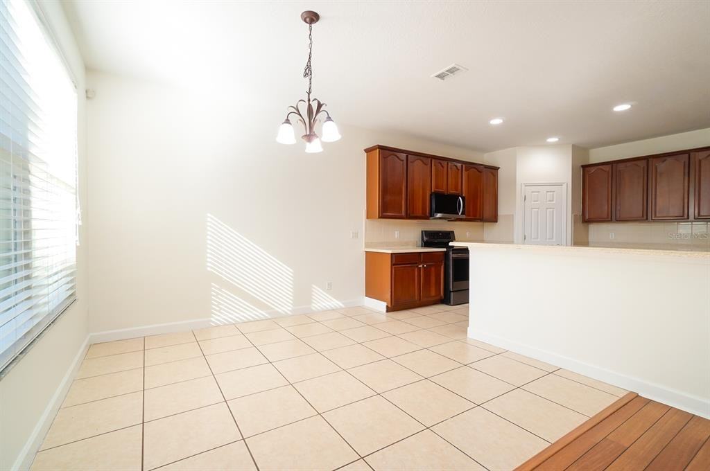 4396 Conroy Club Dr #4396 - Photo 6 of 32