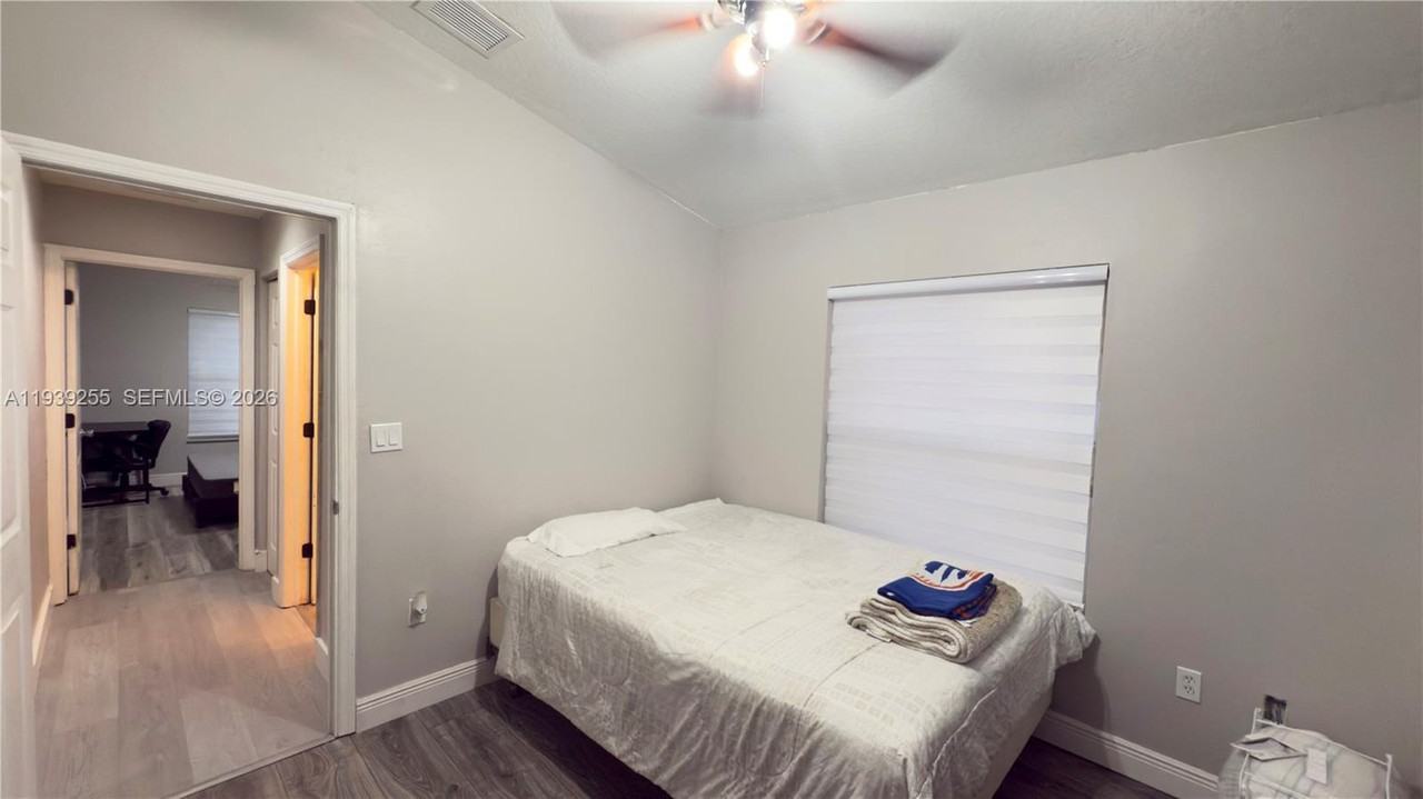 2006 Se 14th Ct #2006 - Photo 6 of 13