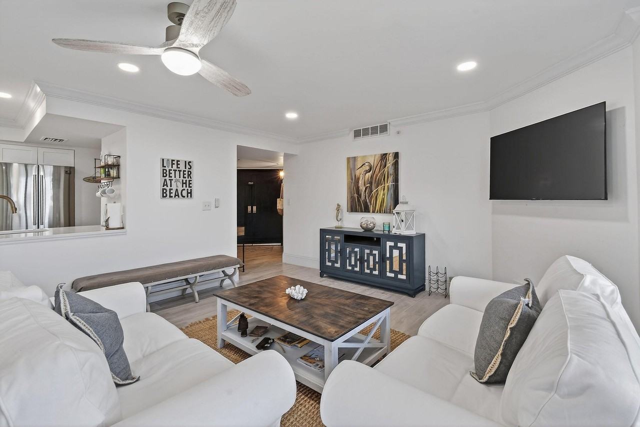 600 Ocean Dr #6002C - Photo 3 of 37