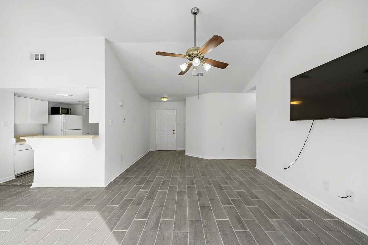 7010 Foxmar Ln #7010 - Photo 6 of 19