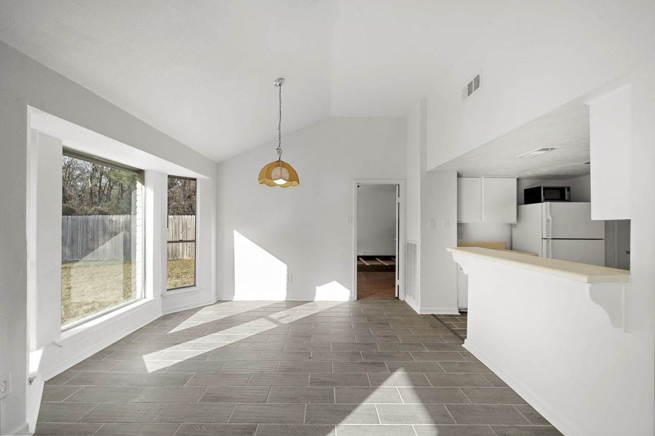 7010 Foxmar Ln #7010 - Photo 7 of 19