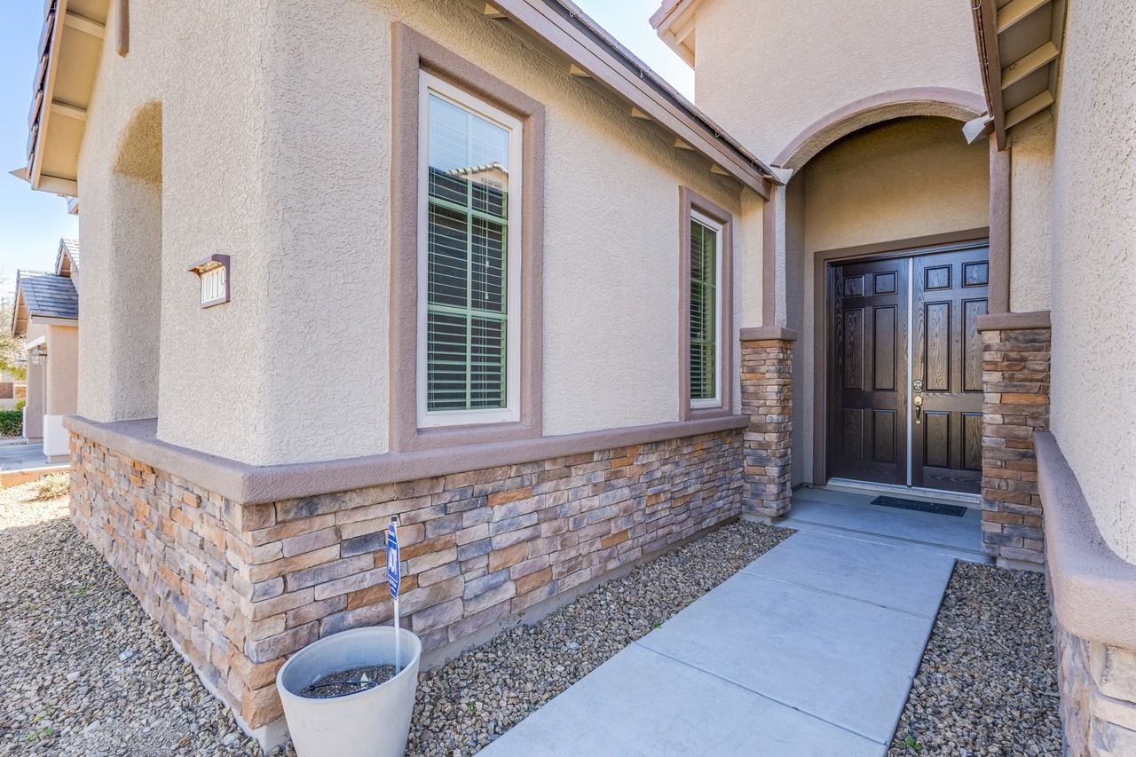10119 Amana Oaks Ave - Photo 3 of 38
