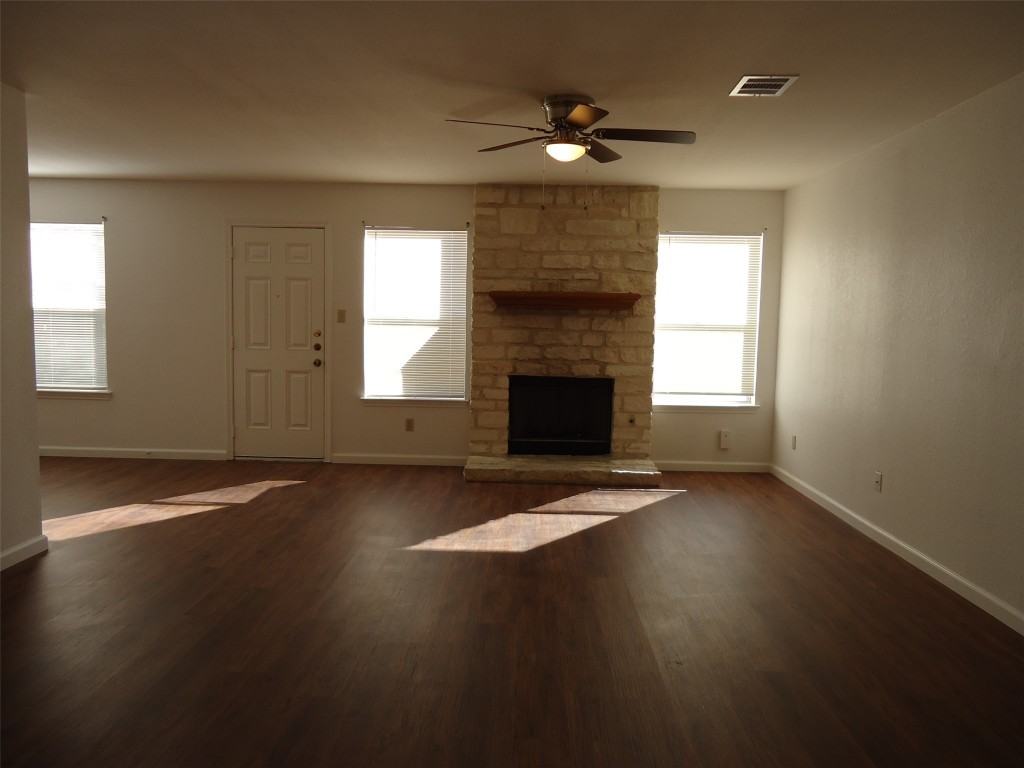 811 Crieff Cross Dr #811 - Photo 3 of 33