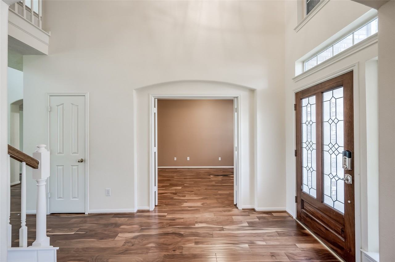 3402 Caloway Ct #3402 - Photo 2 of 31