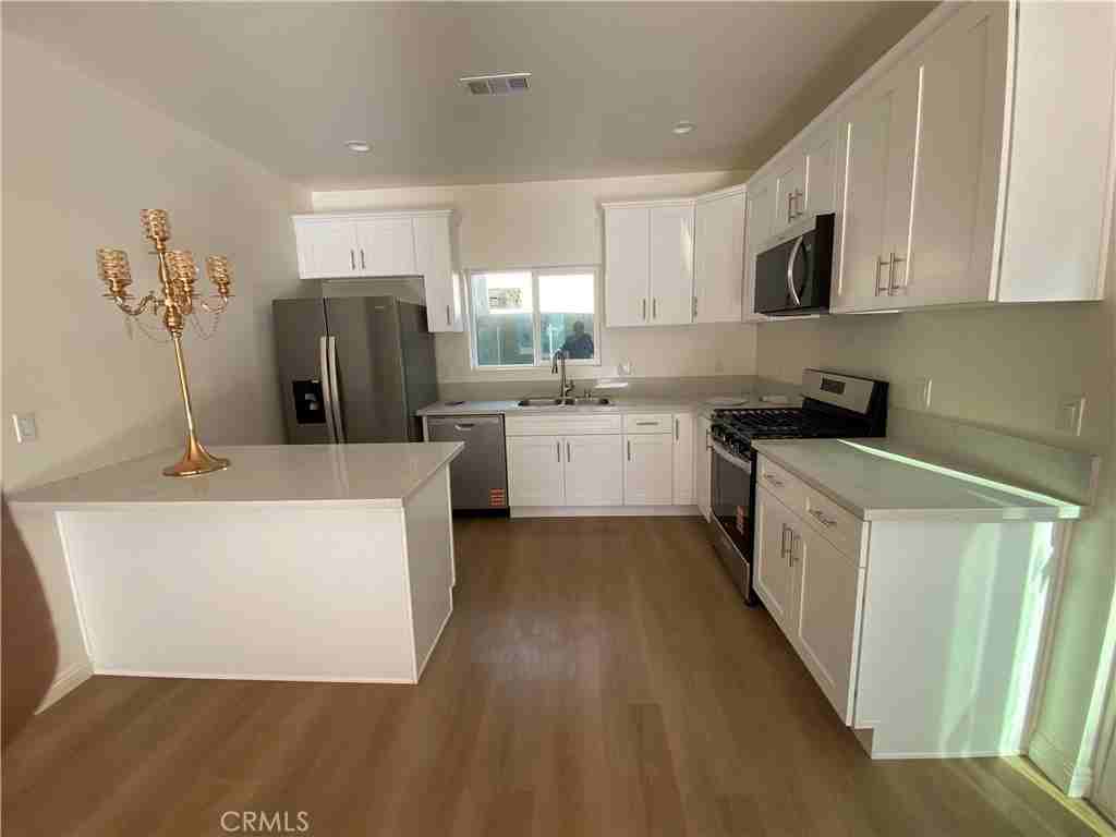 18543 Ingomar St #18543 - Photo 6 of 10