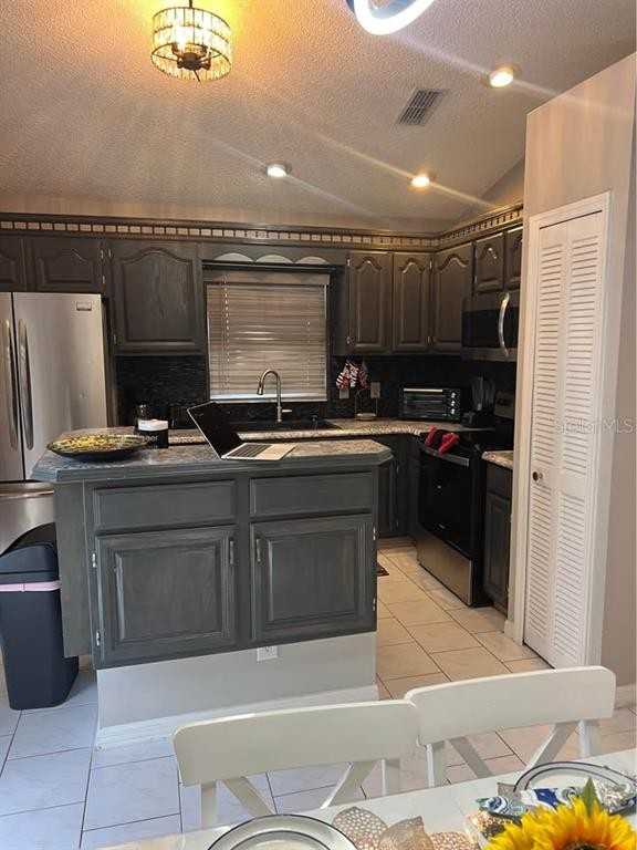 315 Allison Ave #315 - Photo 4 of 13