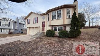 610 Se Steeple Ln - Photo 1 of 1