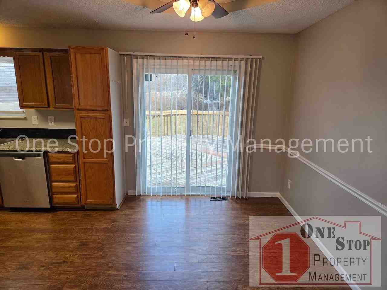 610 Se Steeple Ln - Photo 7 of 23