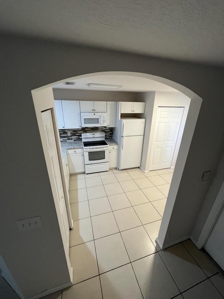 930 Summit Lake Dr #930 - Photo 6 of 23