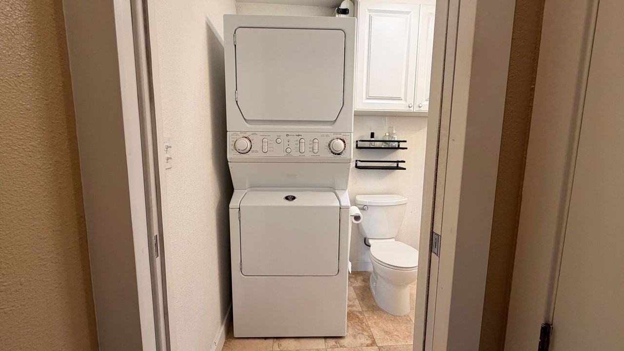 97 E Saint James St #58 - Photo 7 of 18