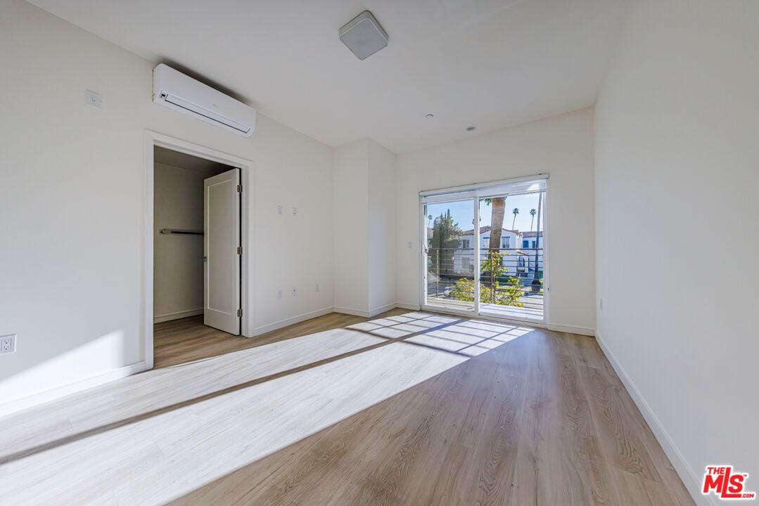 1187 Crenshaw Blvd #1187-108 - Photo 5 of 38