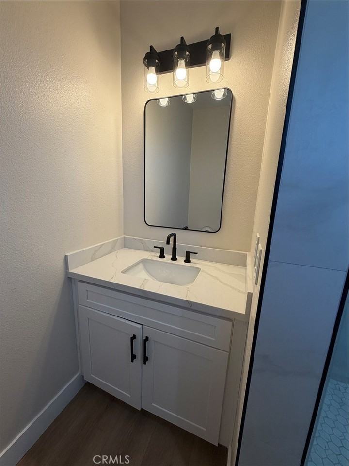 11186 Vernon Ave #11186A - Photo 4 of 21