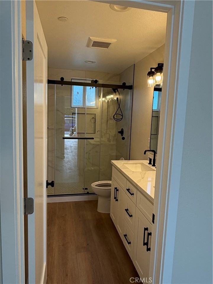 11186 Vernon Ave #11186A - Photo 7 of 21