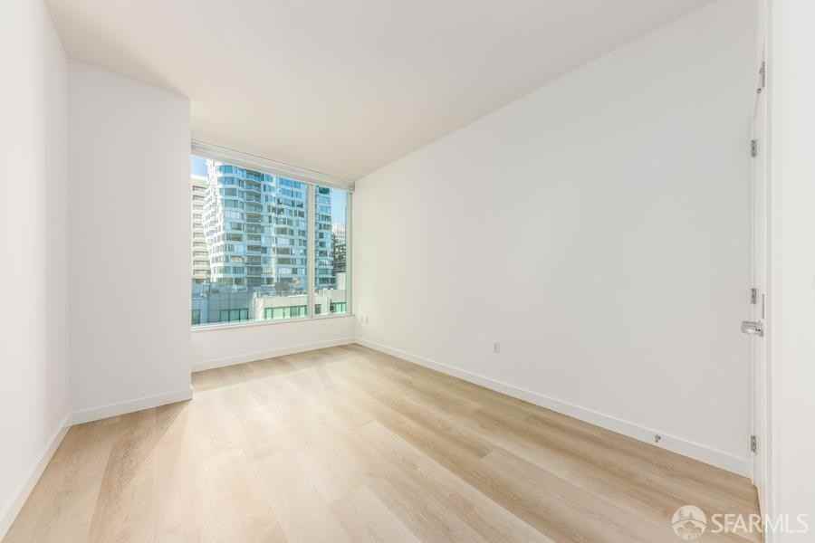 333 Main St #3339H - Photo 2 of 17