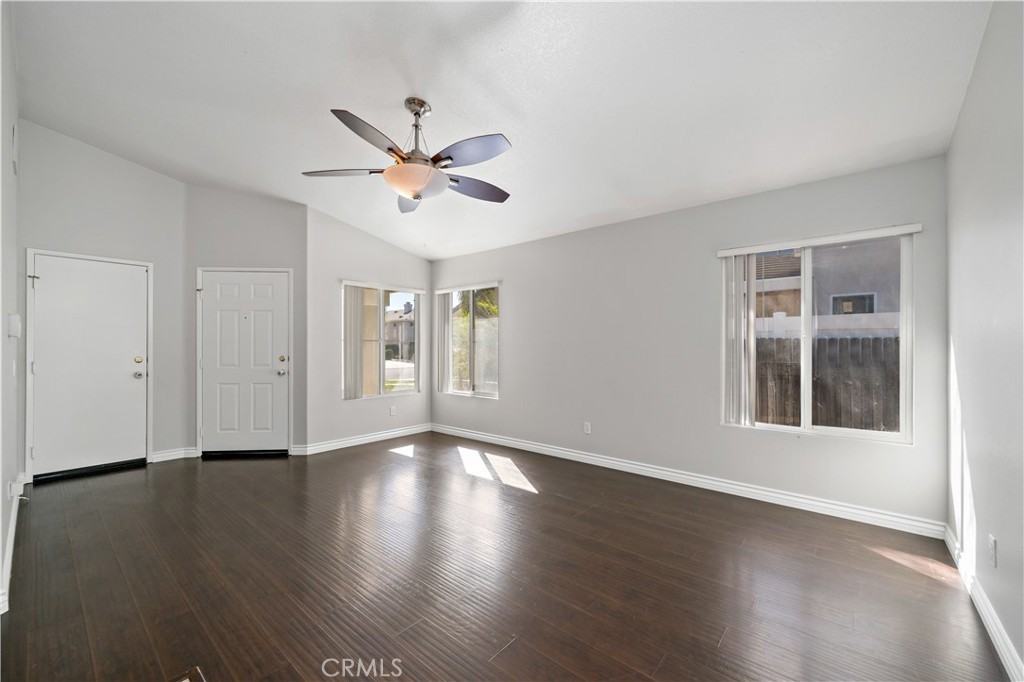 26678 Silver Oaks Dr #26678 - Photo 3 of 11