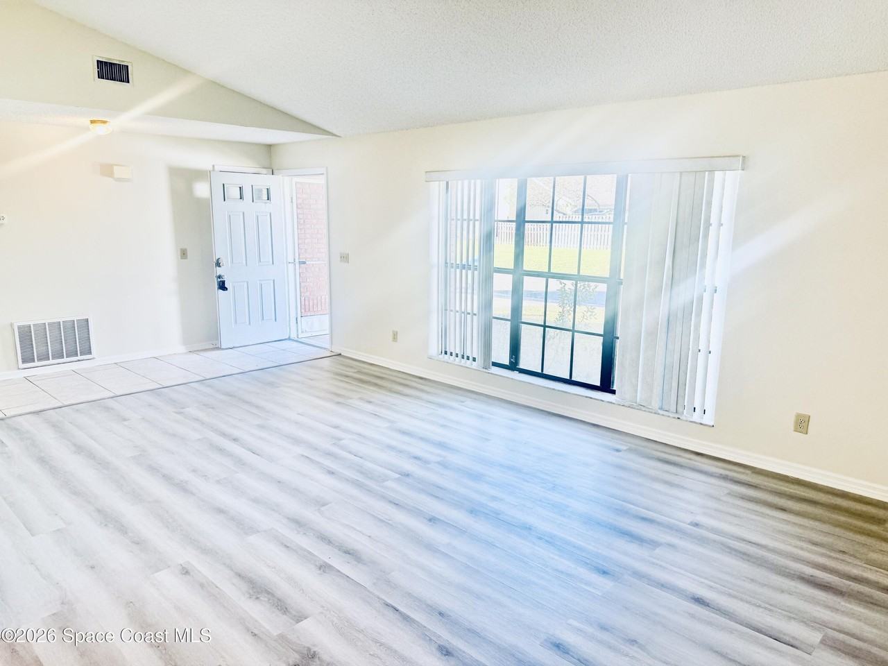 4795 Riverside Rd #4795 - Photo 5 of 33