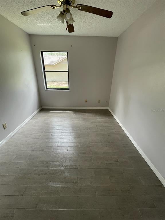 1427 Chamberlain Loop #1427 - Photo 3 of 7