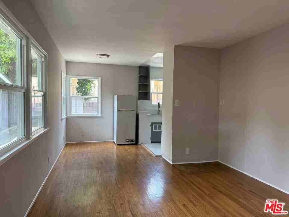 1159 N Genesee Ave #1159-2 - Photo 4 of 10