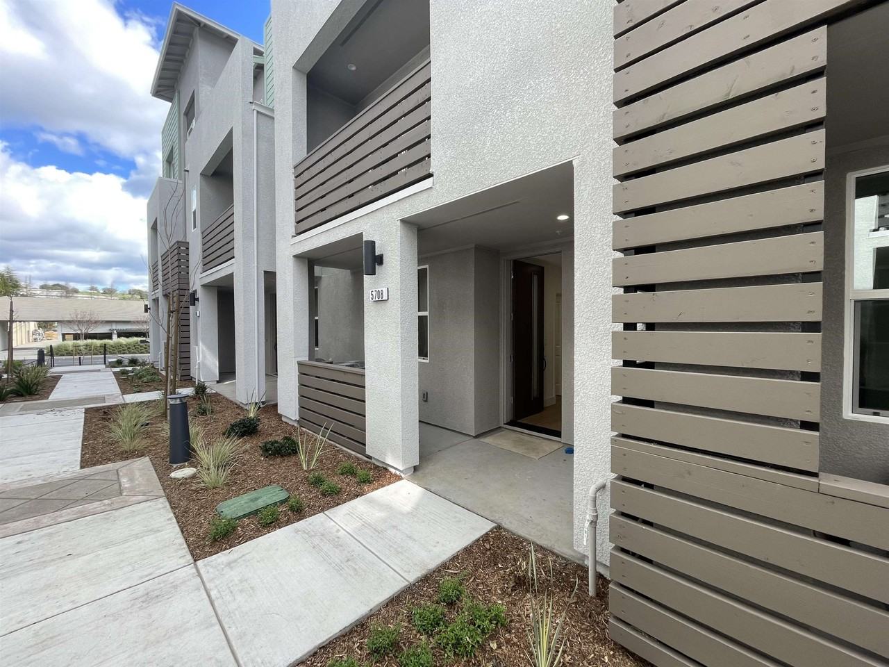 5708 Melon Ct #5708 - Photo 2 of 31