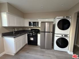 3568 S Budlong Ave - Photo 1 of 1