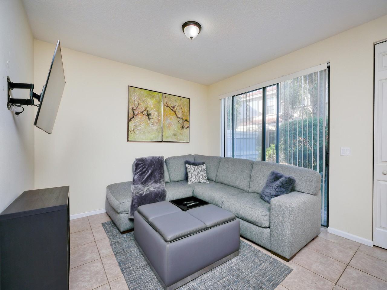 102 E Astor Cir #102 - Photo 2 of 29