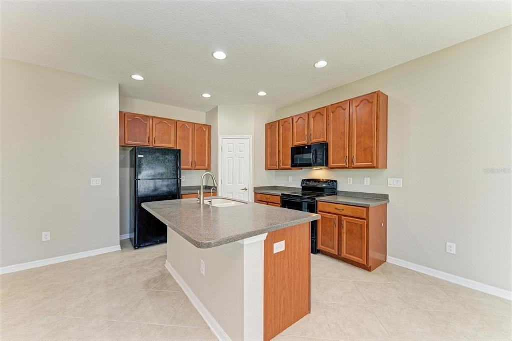 7807 110th Ave E #7807 - Photo 7 of 50