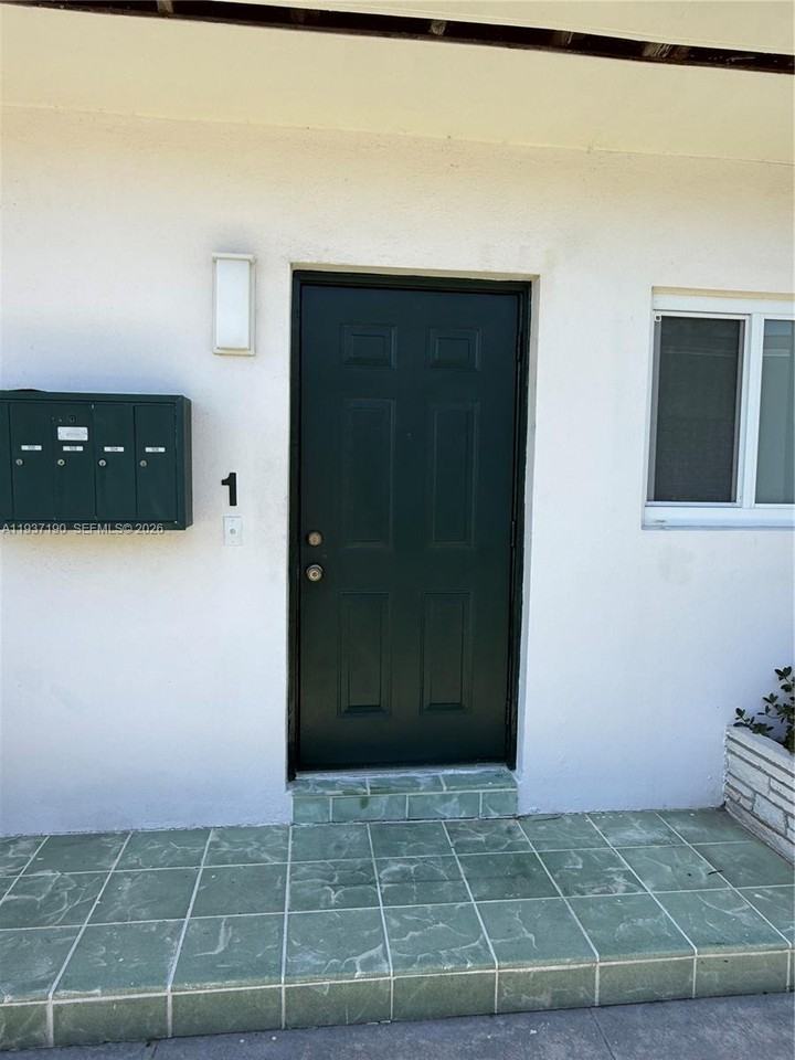 887 80th St #887-1 - Photo 3 of 19