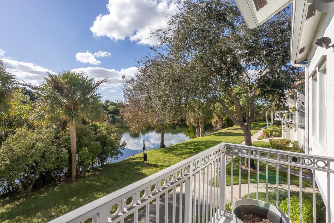 2044 Alta Meadows Ln #2044-1809 - Photo 3 of 31