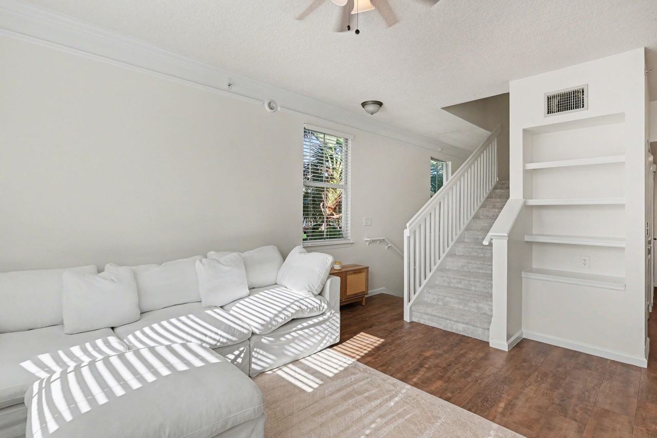 2044 Alta Meadows Ln #2044-1809 - Photo 4 of 31