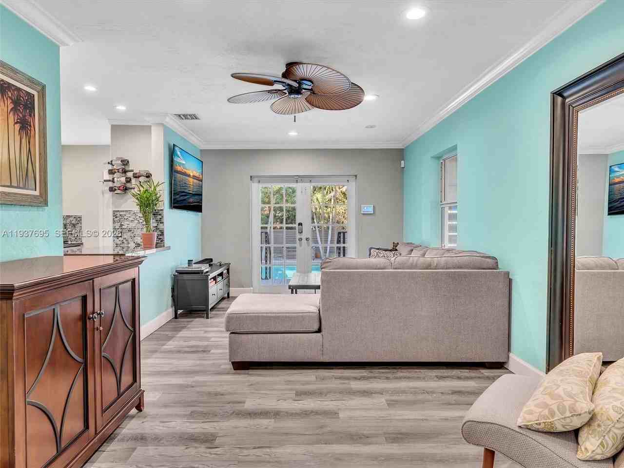 1731 Nw 7th Ter #1731 - Photo 5 of 50