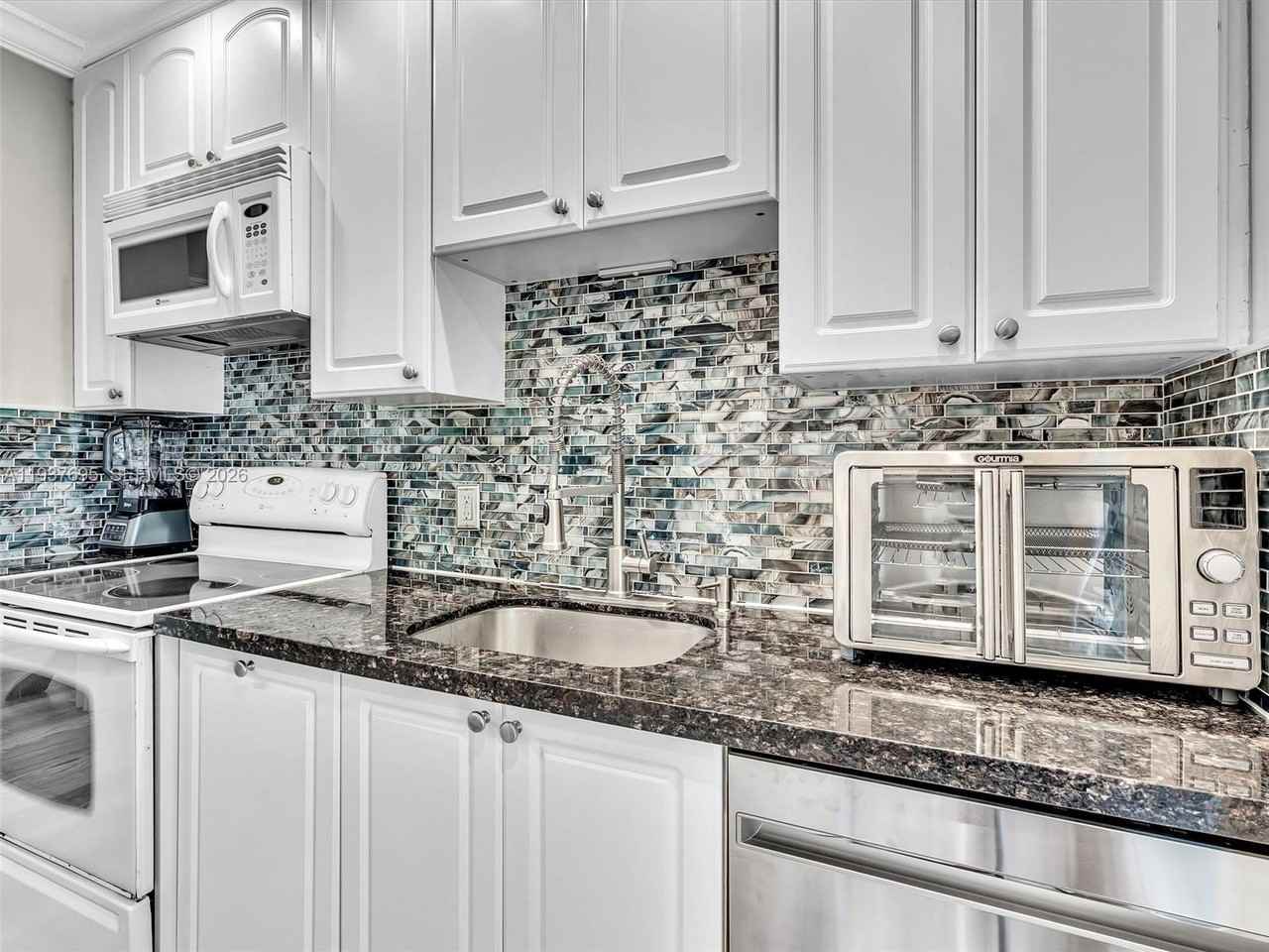 1731 Nw 7th Ter #1731 - Photo 6 of 50