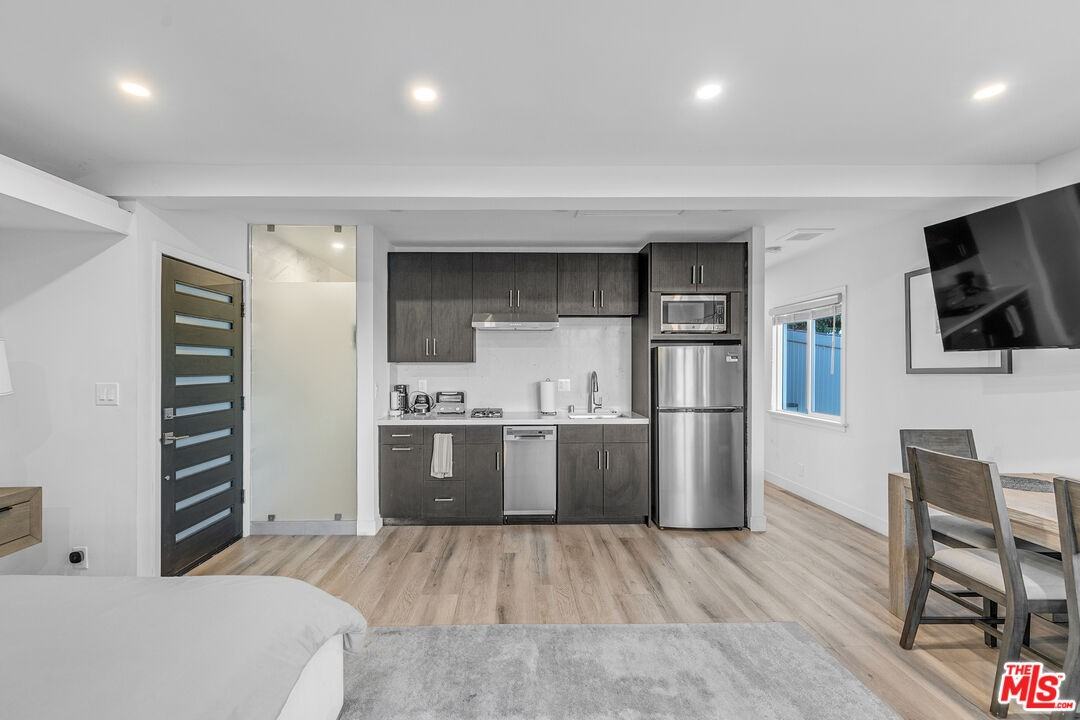 3937 Kentucky Dr #3937 - Photo 4 of 13