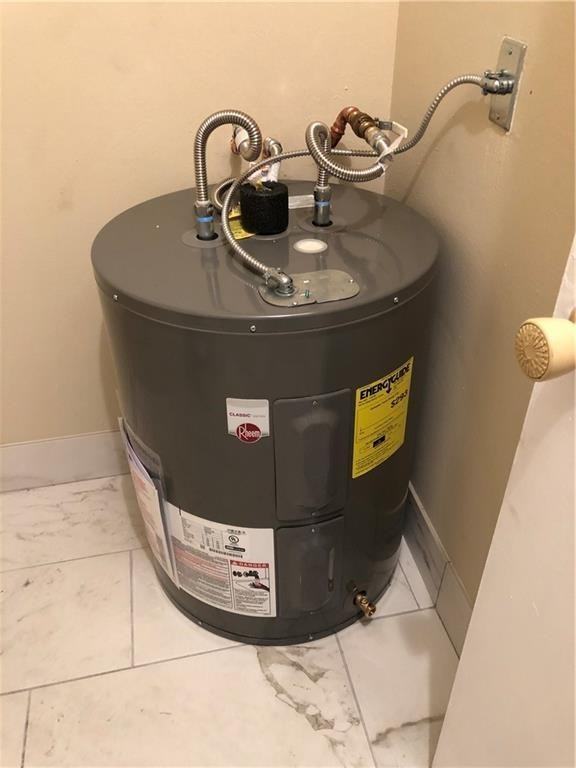 5156 Ne 6th Ave #5156-201 - Photo 7 of 14