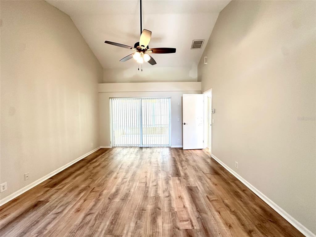 1533 Cumberland Ct W #1533 - Photo 4 of 38