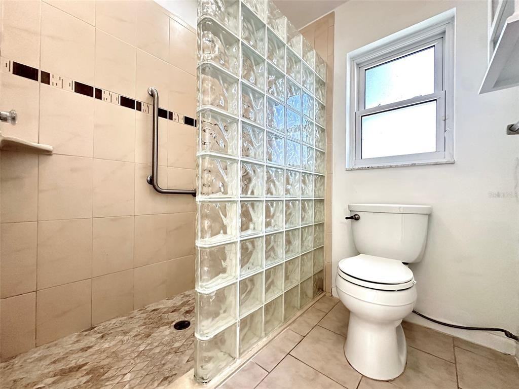 1533 Cumberland Ct W #1533 - Photo 6 of 38