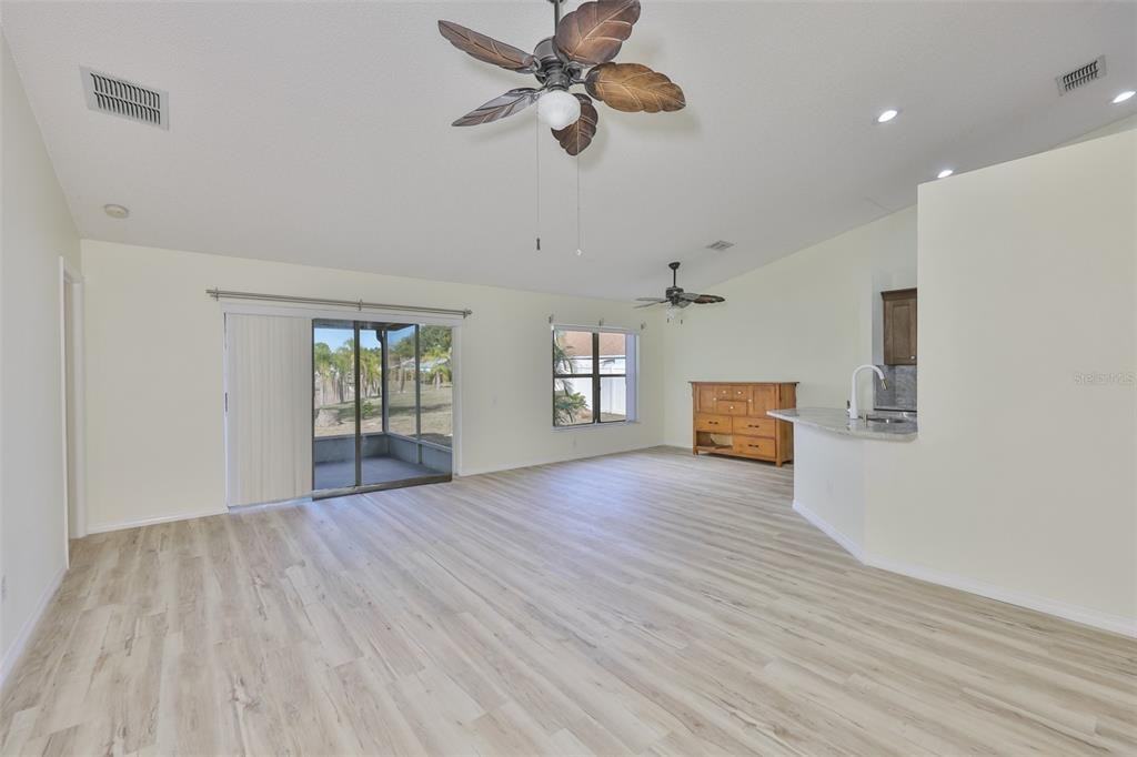 219 Island Water Way #219 - Photo 6 of 34