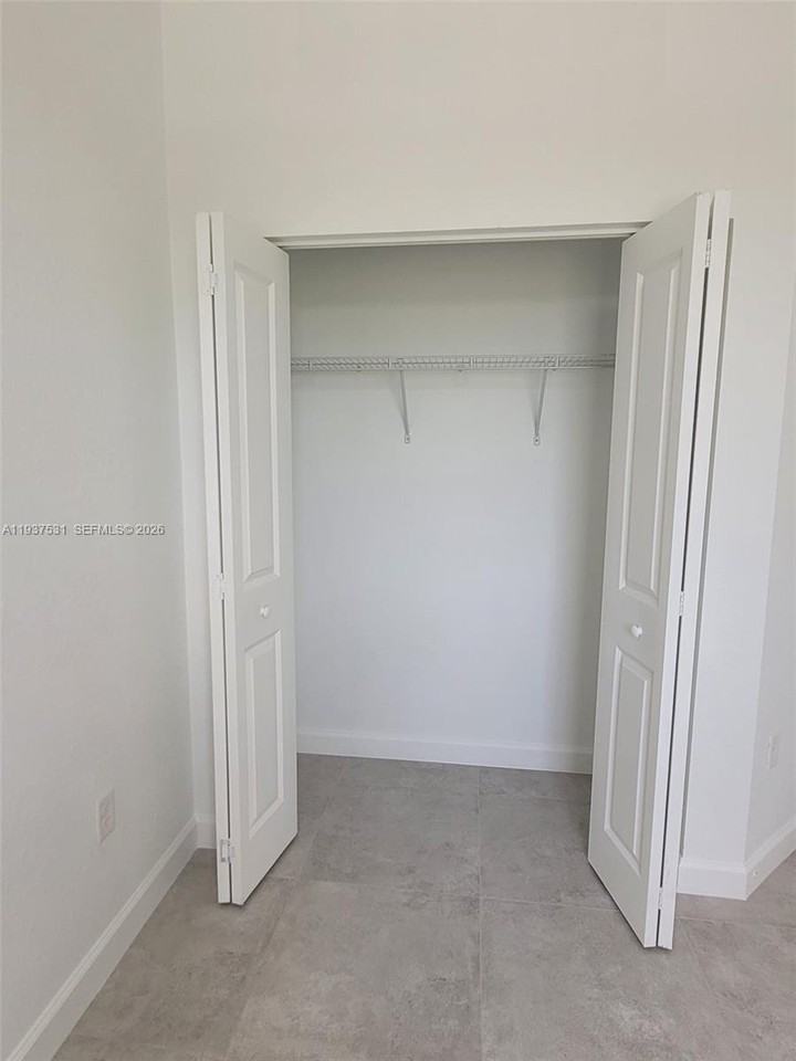 2685 Se 13th St #2685 - Photo 5 of 18