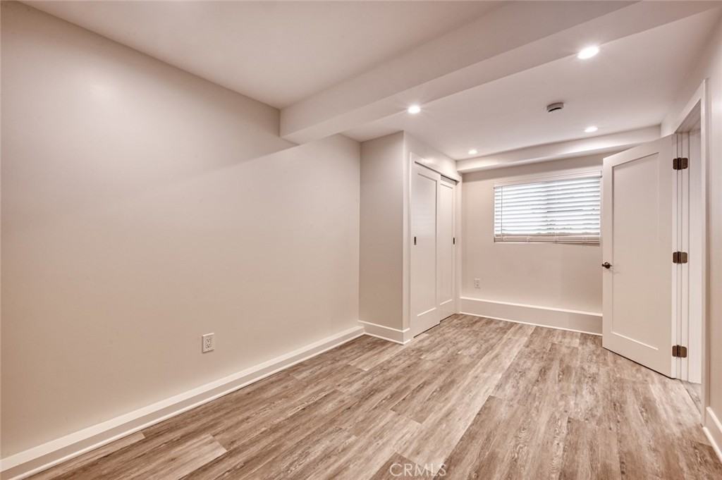 368 Oak St #368C - Photo 7 of 8